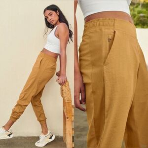 Athleta Textured Brooklyn Jogger Pants Women's Yellow Pull On Activewear Sz 0